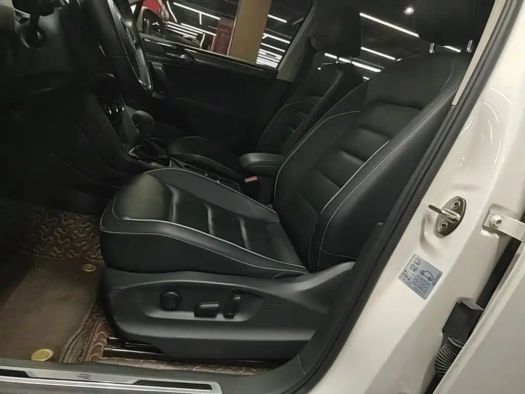 Volkswagen Tiguan L — миниатюра 15