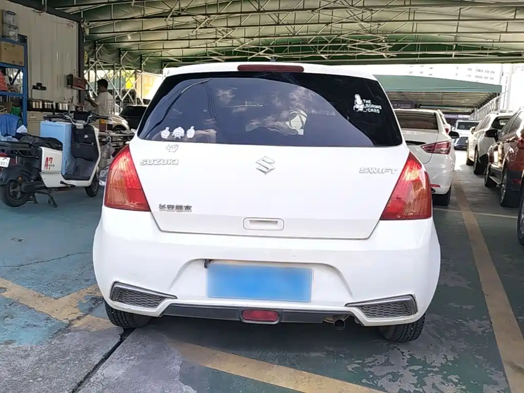Suzuki Swift — миниатюра 6