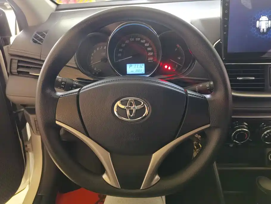 Toyota Yaris L — миниатюра 15