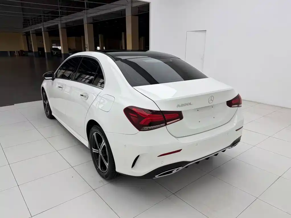 Mercedes-Benz A-Class — миниатюра 8