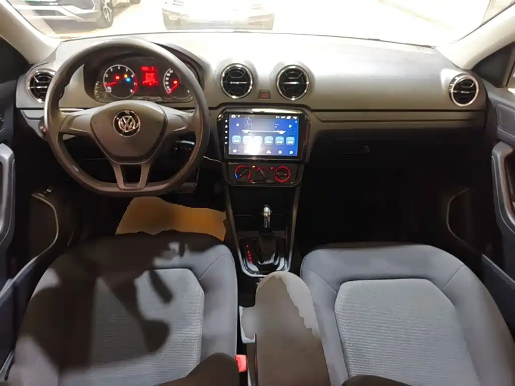 Volkswagen Jetta — миниатюра 10