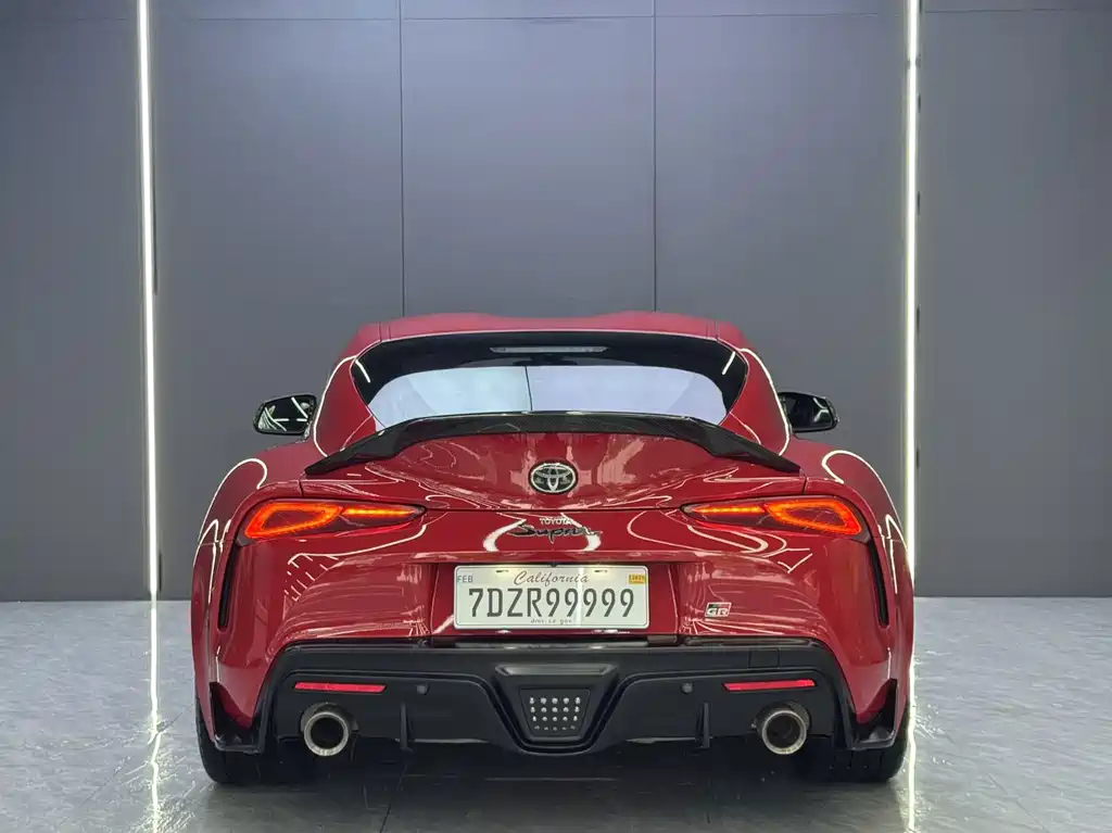 Toyota Supra — миниатюра 10