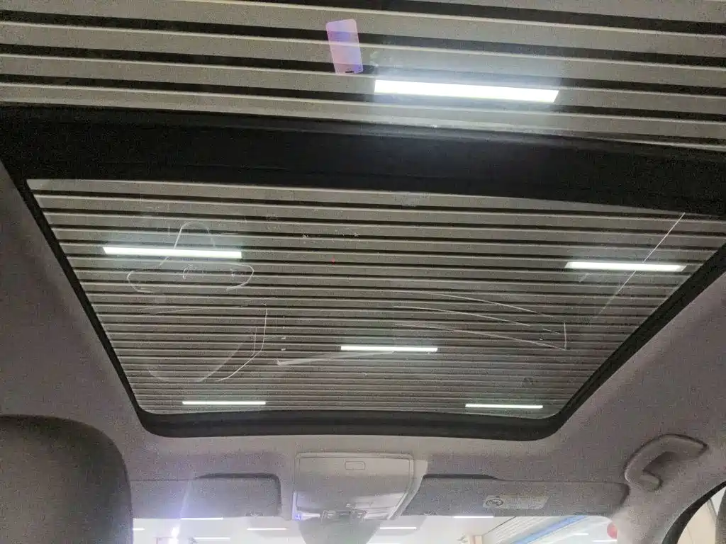Volkswagen Tiguan L — миниатюра 14