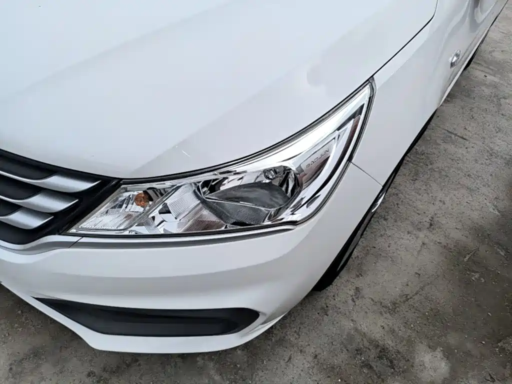 Baojun 310 — миниатюра 24