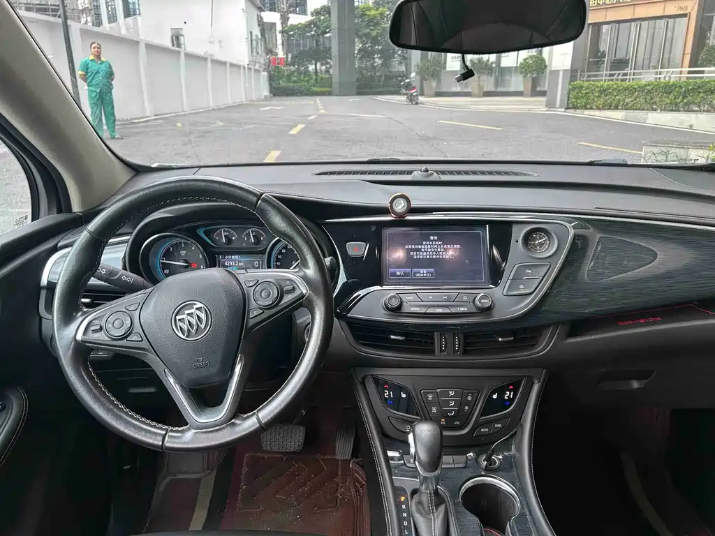 Buick Envision Plus — миниатюра 8