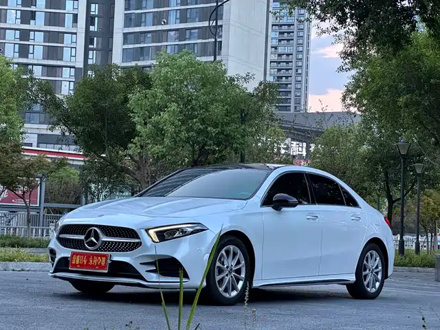 MERCEDES-BENZ  A CLASS