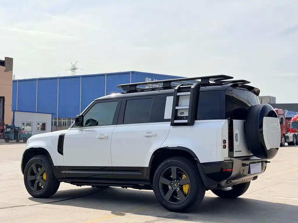 Land Rover Defender — миниатюра 13