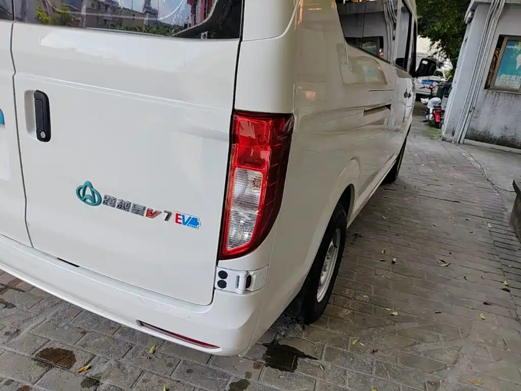 Kuayue Kuayue Star V7 EV — миниатюра 8