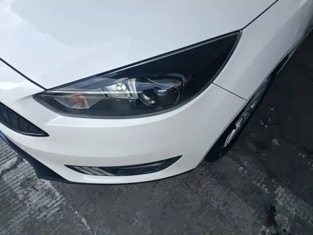 Ford Focus — миниатюра 24