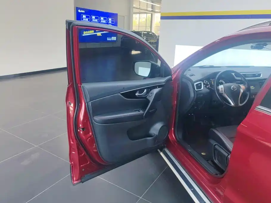 Nissan Qashqai — миниатюра 7