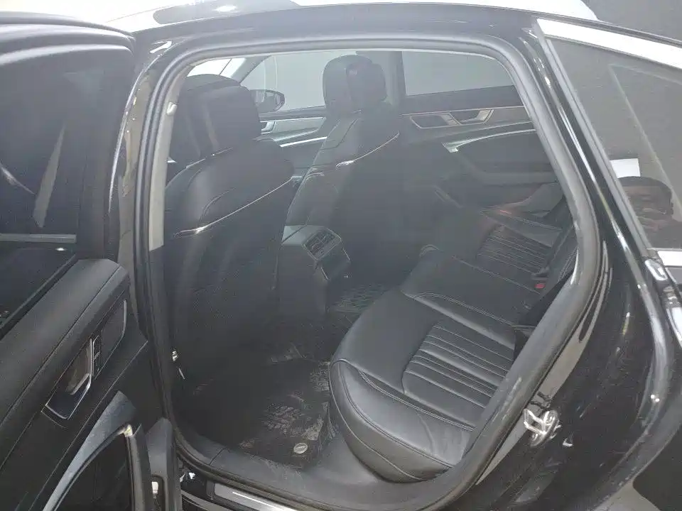 Audi A6L — миниатюра 6