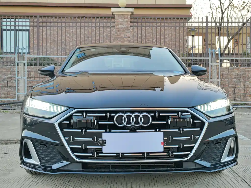 Audi A7L 2024 45 TFSI Luxury