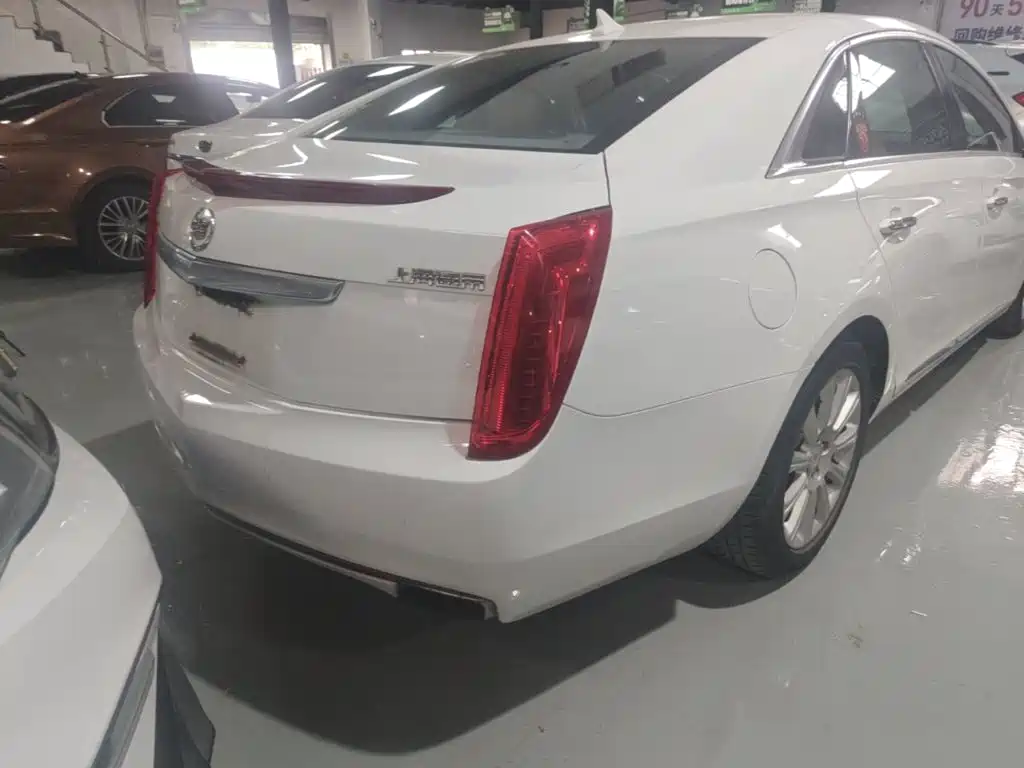 Cadillac XTS — миниатюра 8