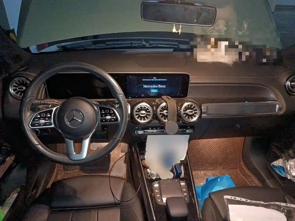 Mercedes-Benz GLB — миниатюра 13