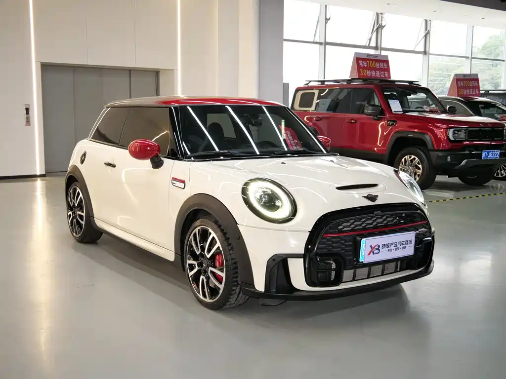 MINI JCW