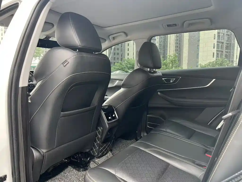 Chery Tiggo 8 — миниатюра 5