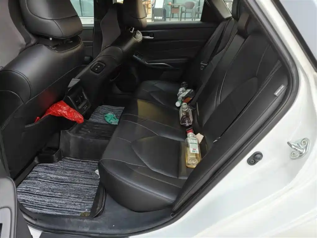Toyota Avalon — миниатюра 5