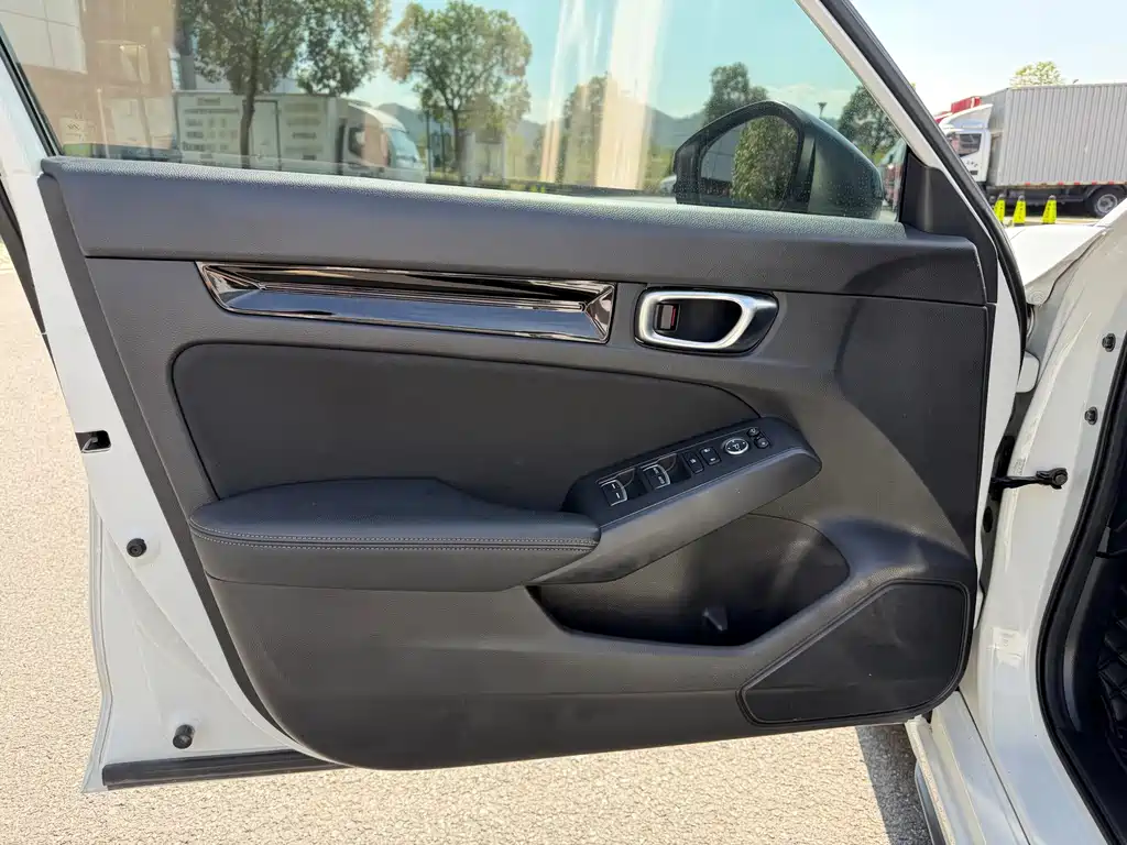 Honda Civic — миниатюра 5