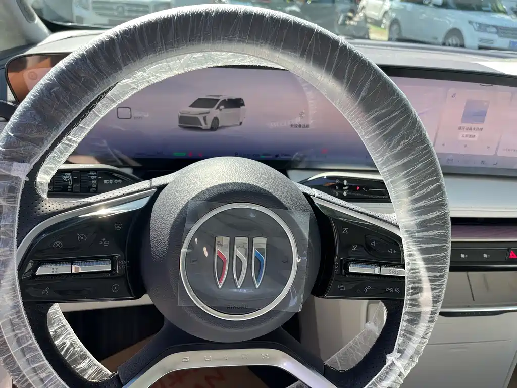 Buick GL8 Hybrid — миниатюра 9