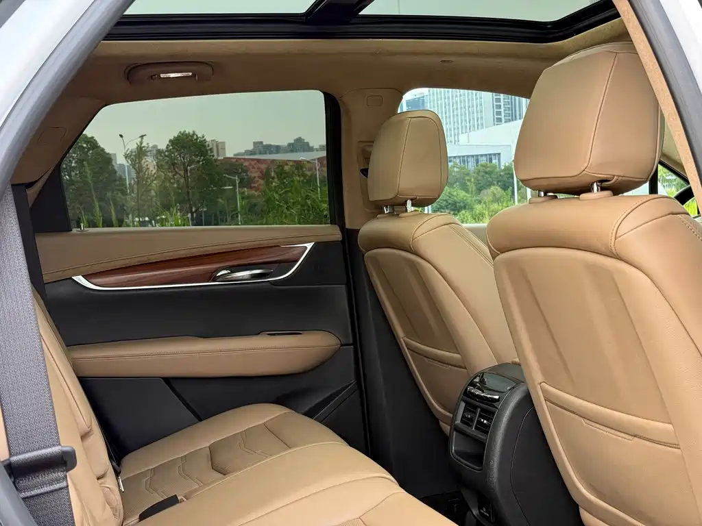 Cadillac XT5 — миниатюра 9