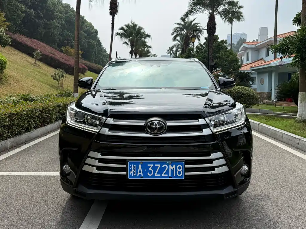 Toyota Highlander — миниатюра 2