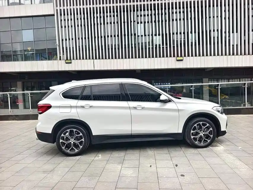 BMW X1 — миниатюра 9