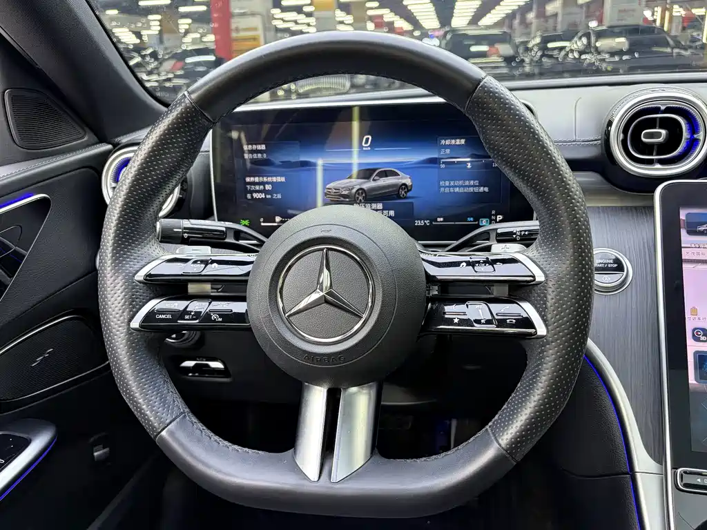 Mercedes-Benz C-Class — миниатюра 6