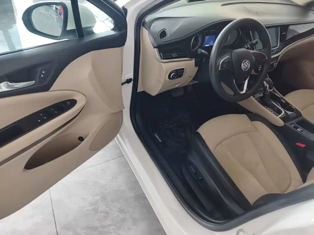 Buick Verano — миниатюра 16