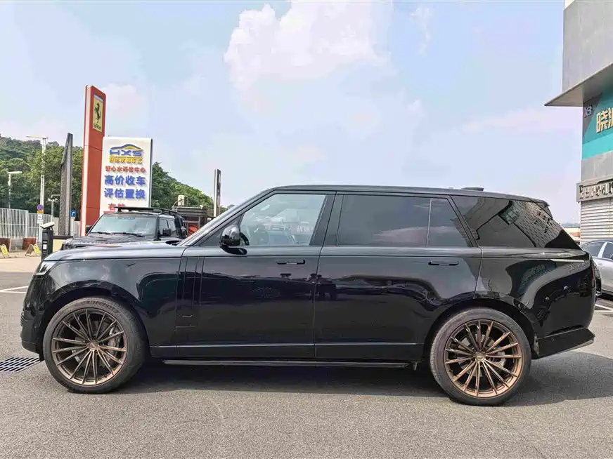 Land Rover Range Rover — миниатюра 3
