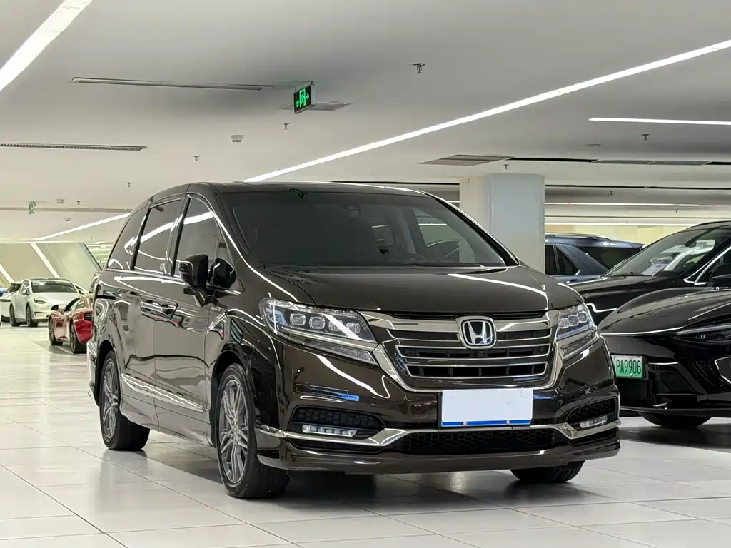 Honda Elysion — миниатюра 3