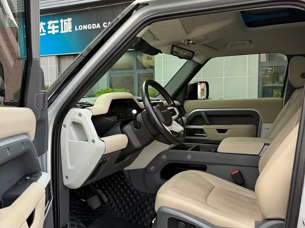 Land Rover Defender — миниатюра 7