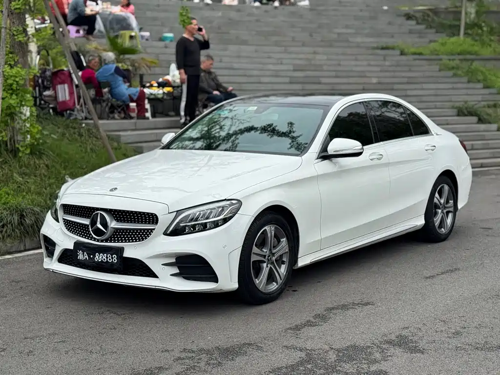 Mercedes-Benz C-Class 2019