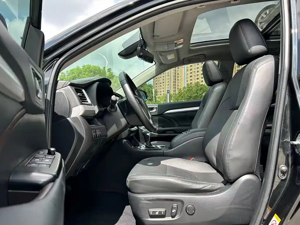 Toyota Highlander — миниатюра 6