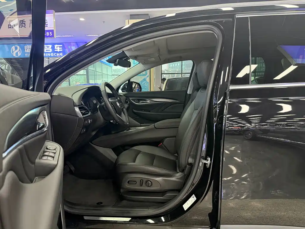 Buick Enclave — миниатюра 4