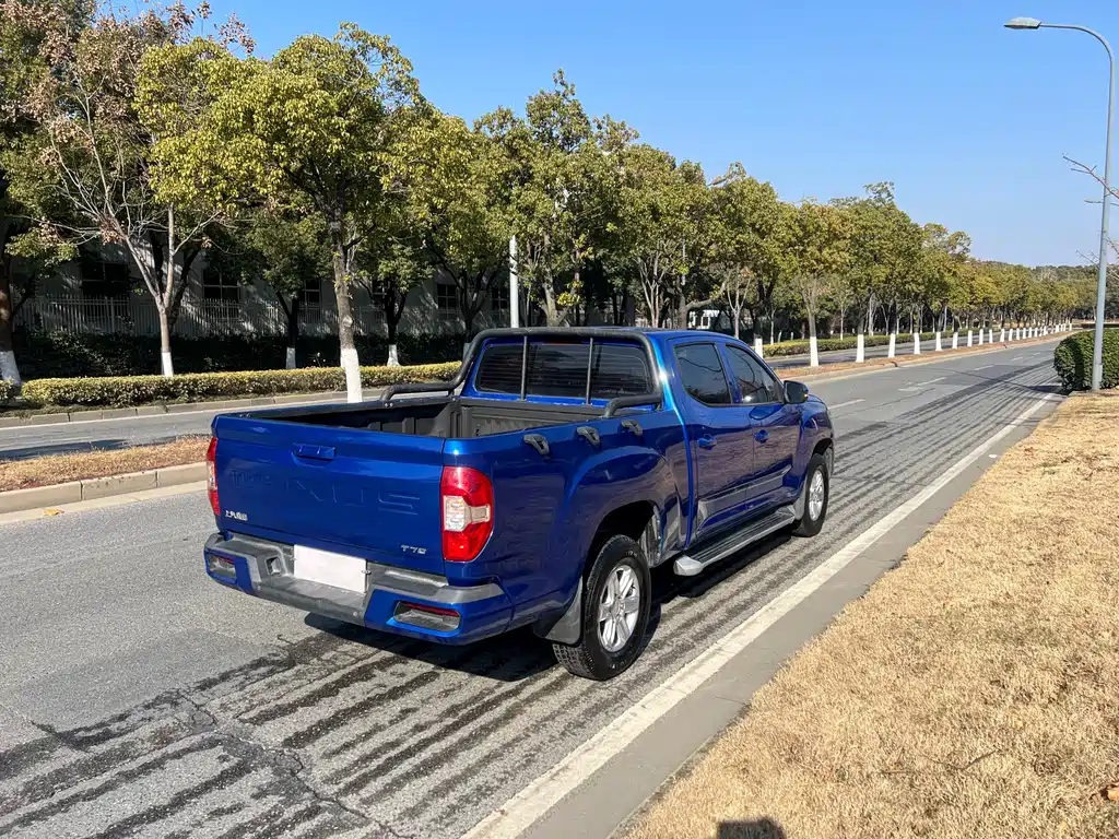 SAIC MAXUS CHASE T70