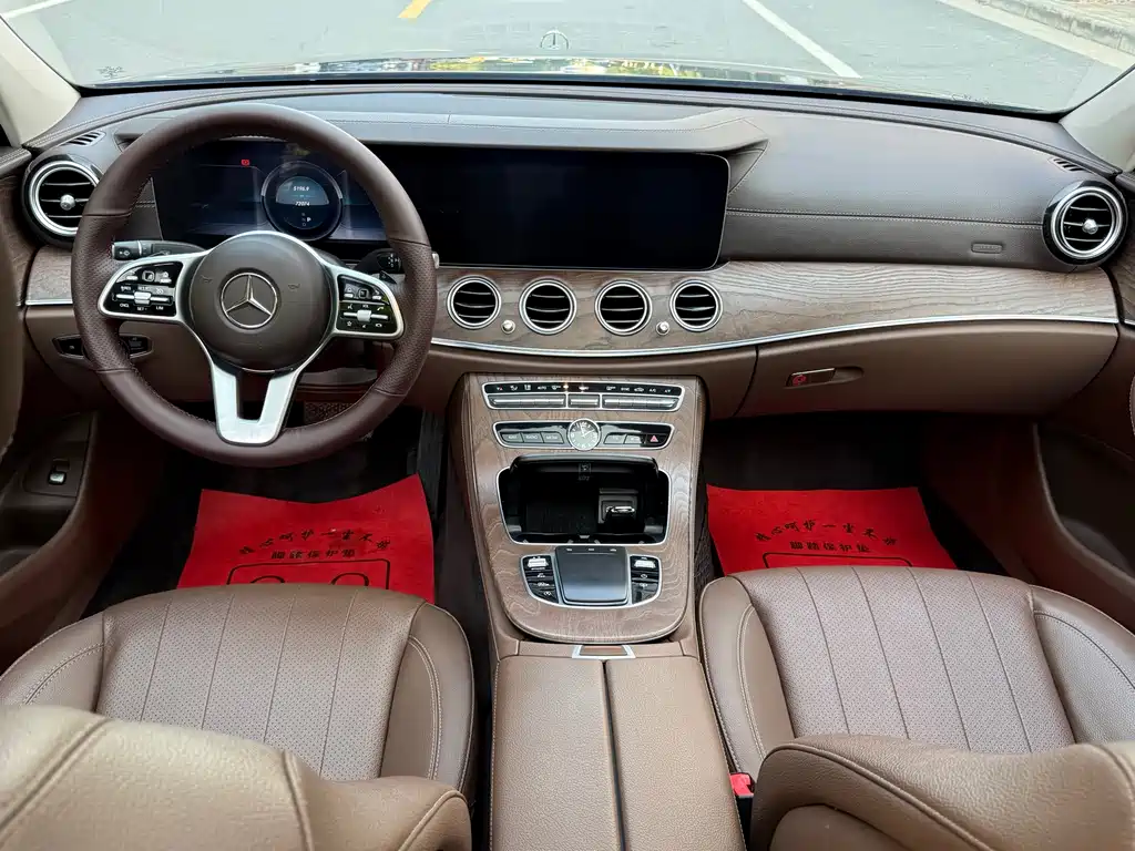 Mercedes-Benz E-Class — миниатюра 5
