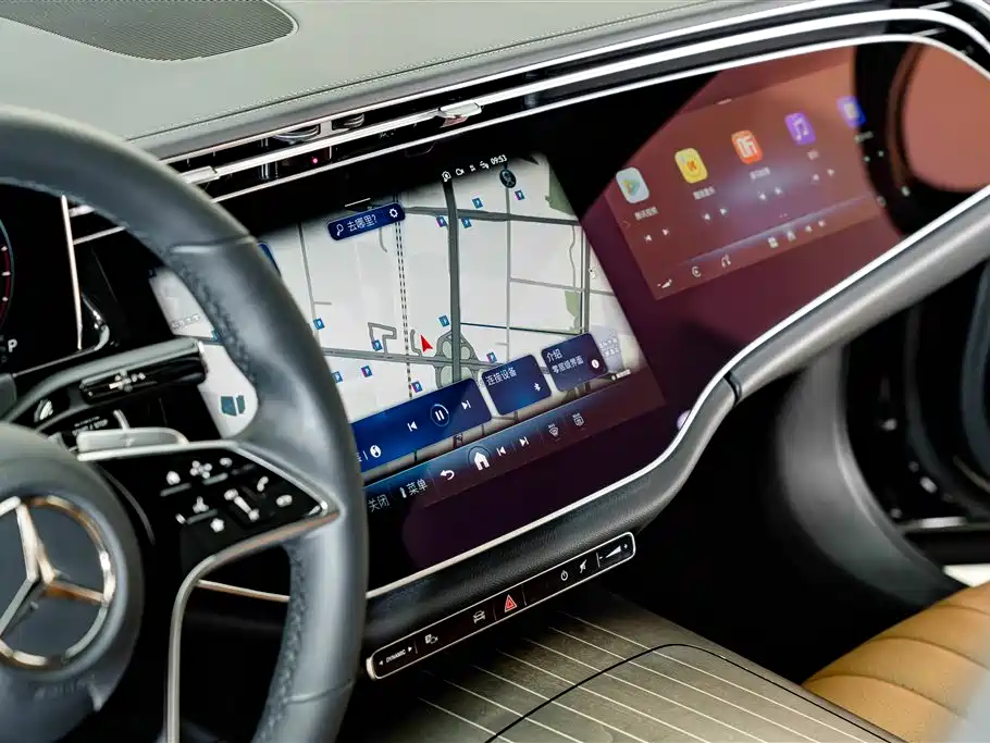 Mercedes-Benz E-Class — миниатюра 12