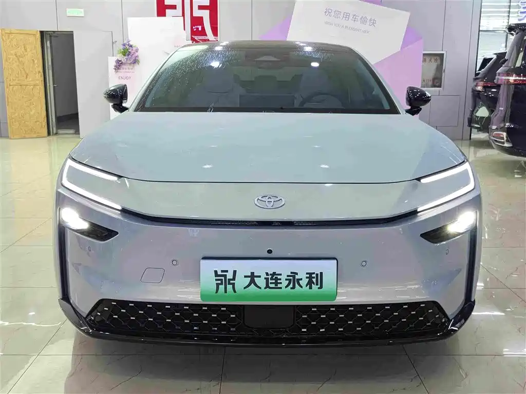 Toyota bZ7 — миниатюра 2