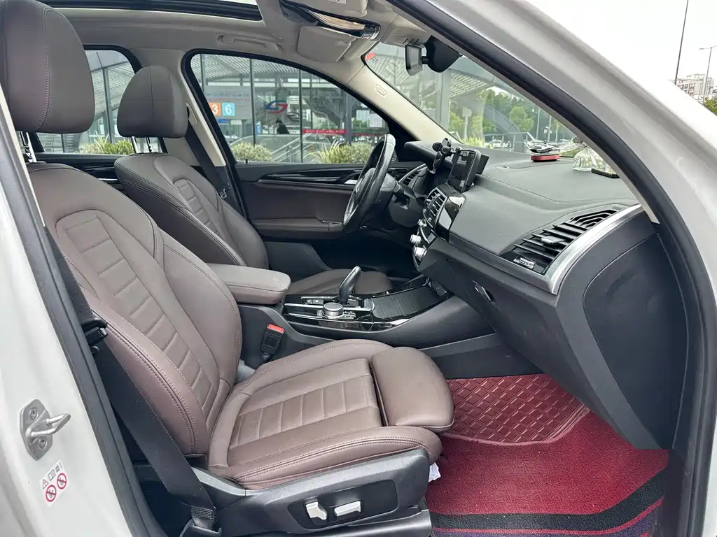 BMW X3 — миниатюра 17