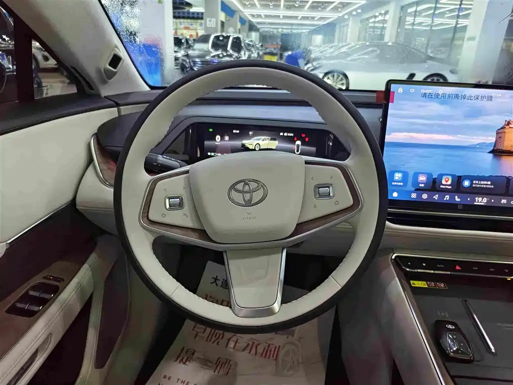 Toyota bZ7 — миниатюра 8