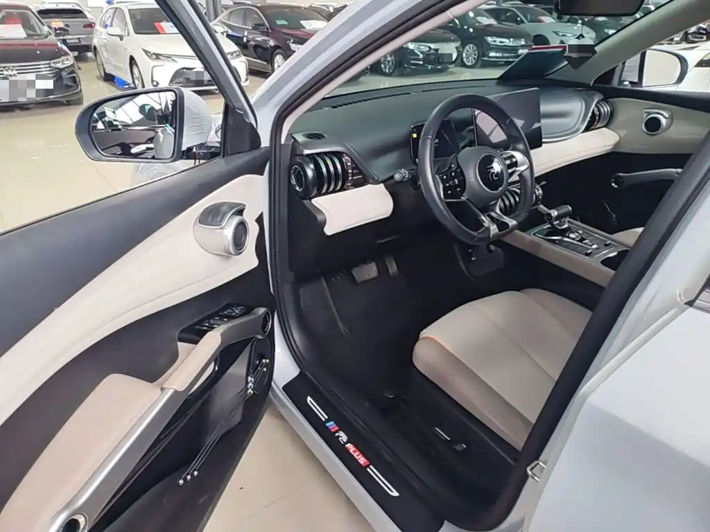BYD Yuan Plus — миниатюра 16