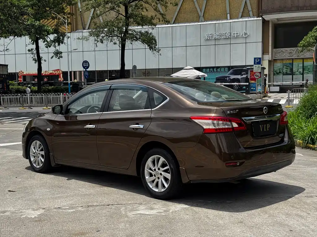 Nissan Sylphy 2012 1.6XL CVT Luxury