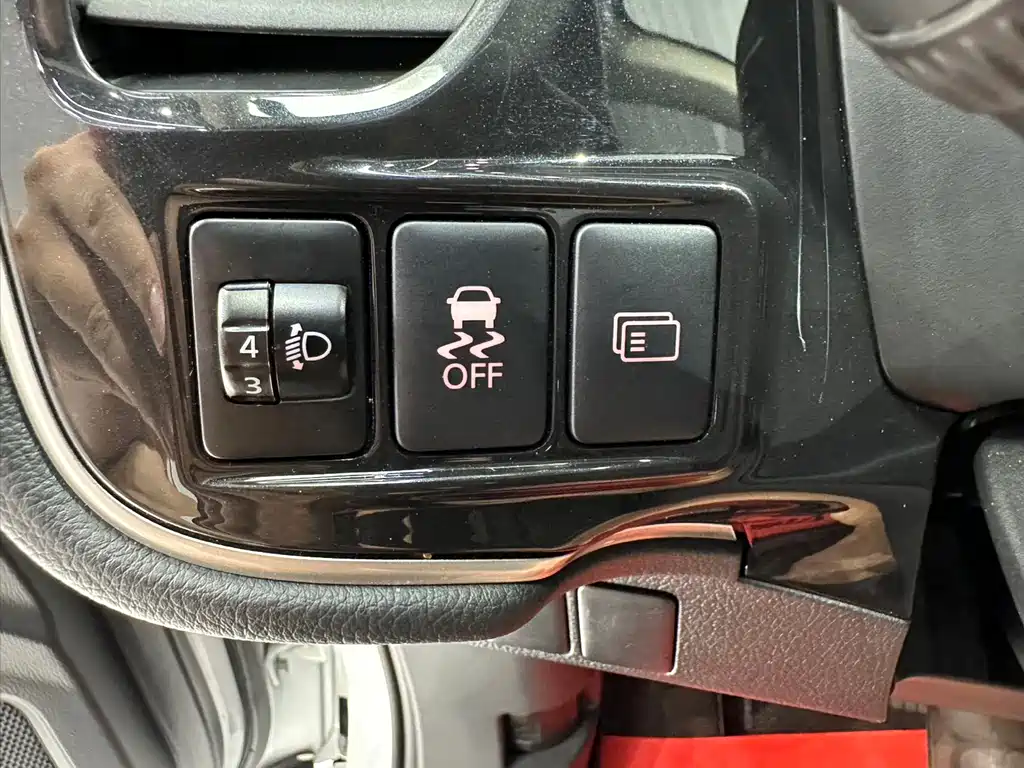 Mitsubishi Outlander — миниатюра 8