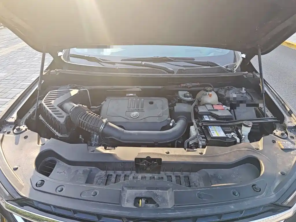 Buick Enclave — миниатюра 11