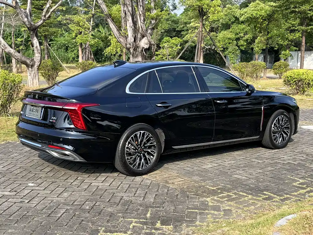 Hongqi Hongqi H5 — миниатюра 6