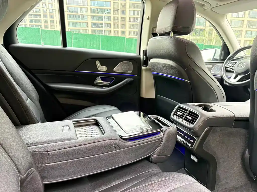 Mercedes-Benz GLE (Import) — миниатюра 10