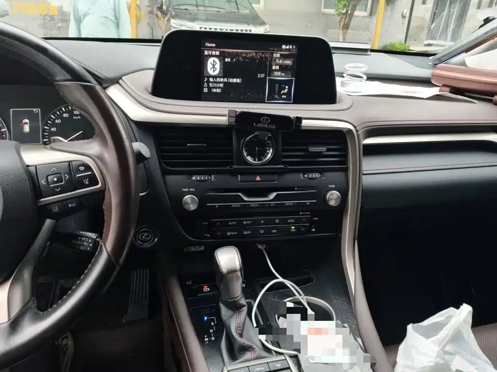 Lexus RX — миниатюра 14