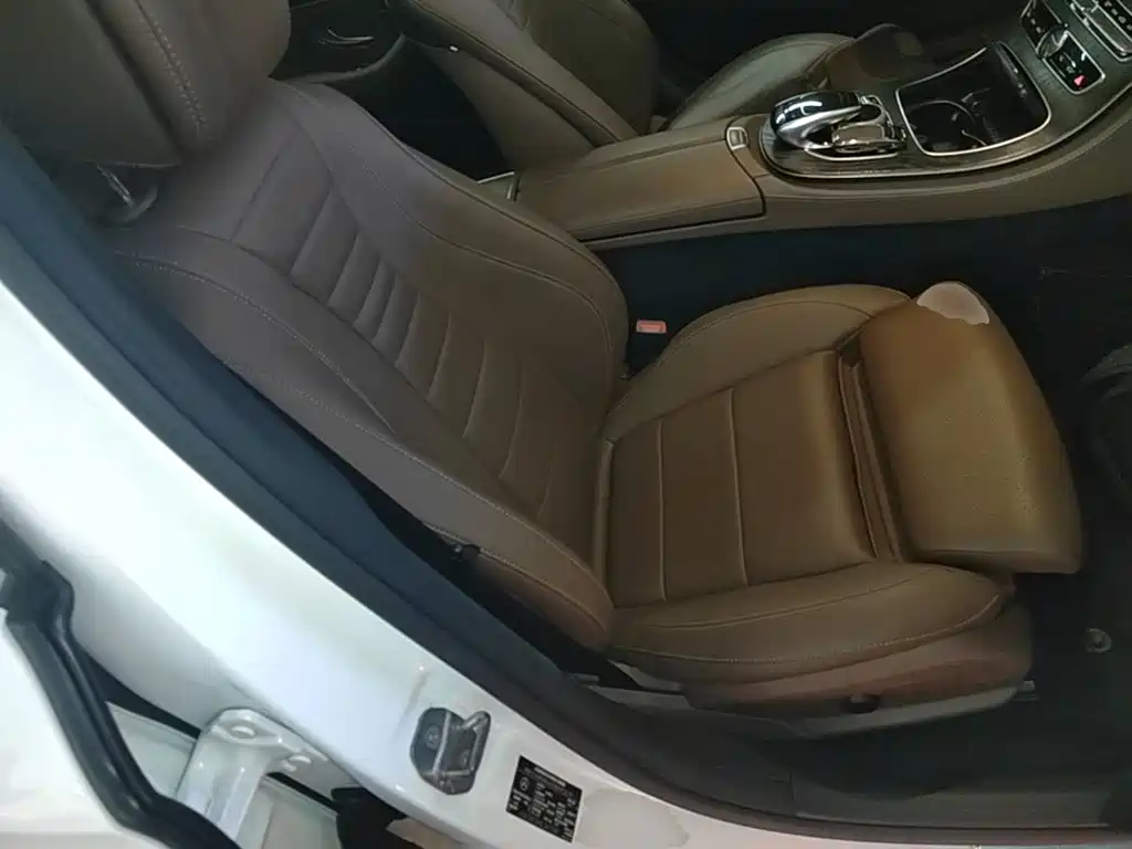 Mercedes-Benz E-Class — миниатюра 25