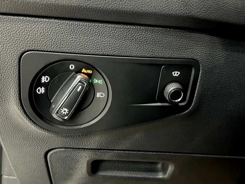 Volkswagen Tiguan L L 2019 380TSI AT R-Line Flagship V