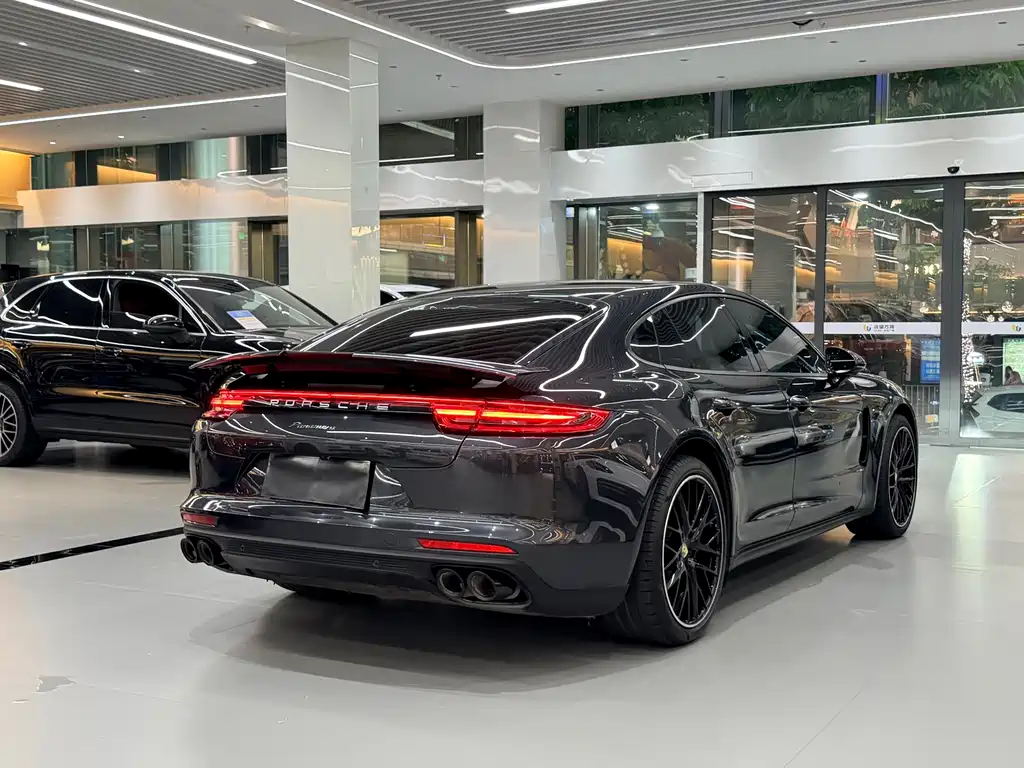 Porsche Panamera — миниатюра 17
